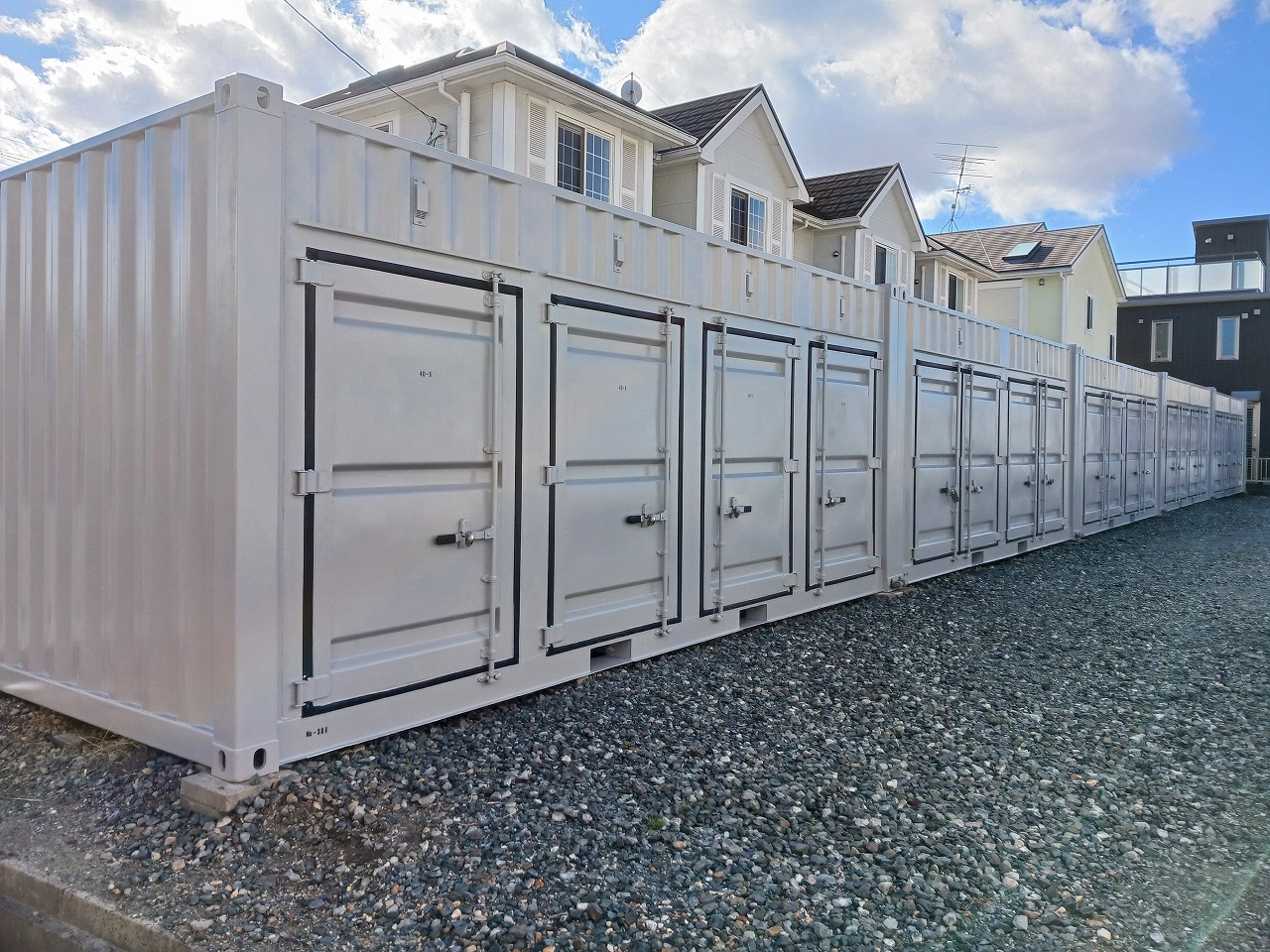 コンテナスクエア気噴店