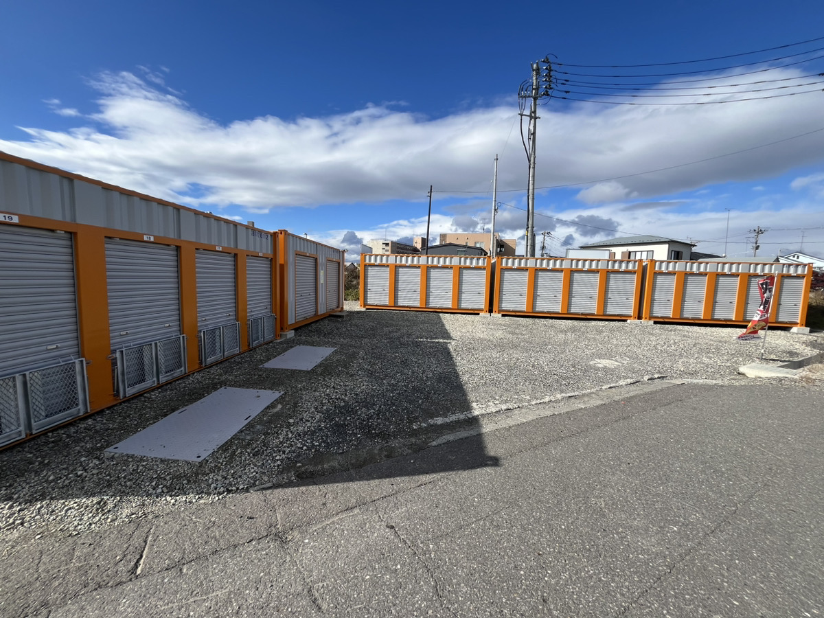 郡中丸木㈱　クロスストレージ富久山３号店
