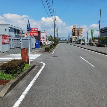 コンテナスクエア学戸店