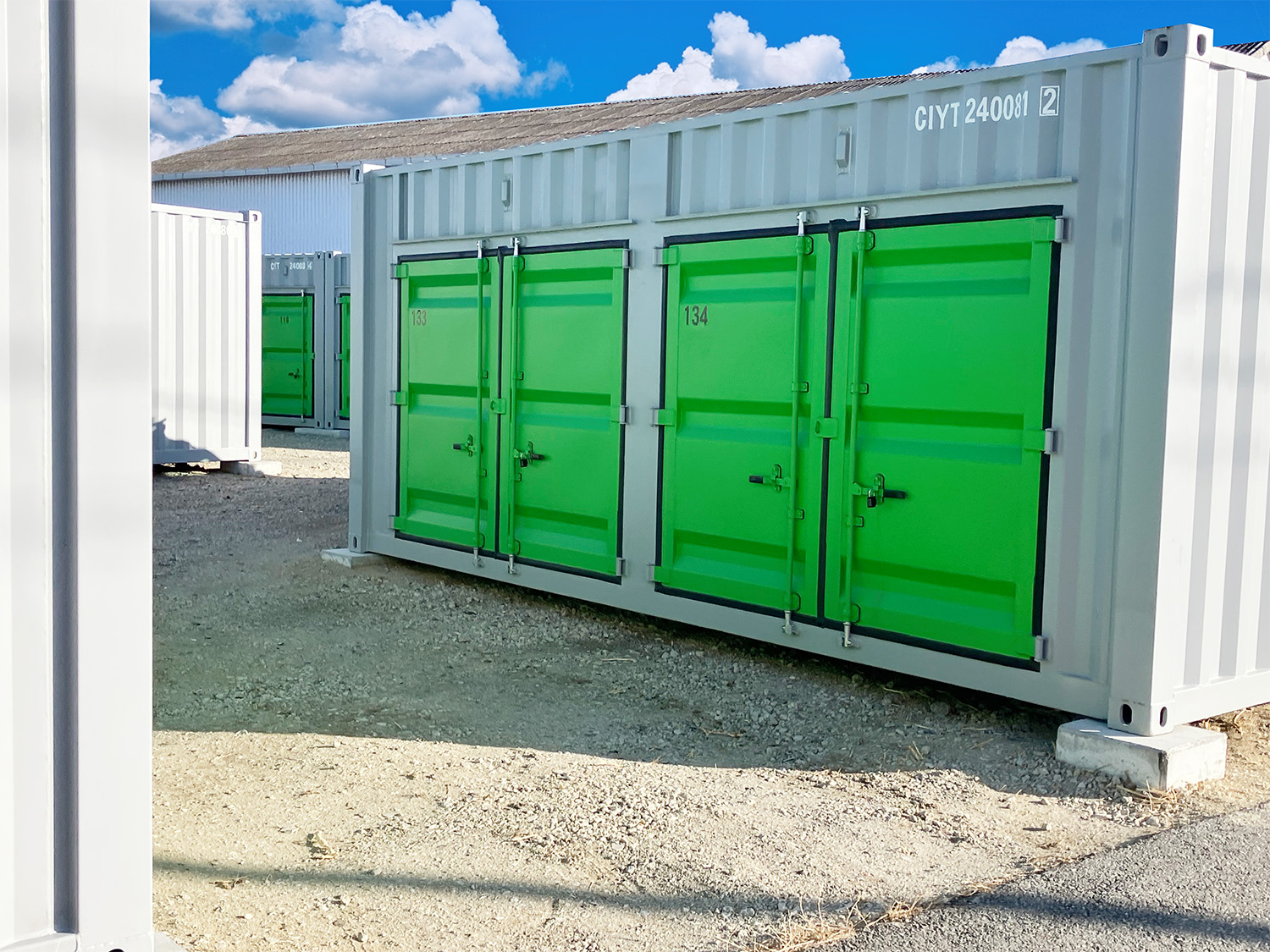 ニコニコ収納庫　竜ケ崎駅前