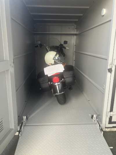 豊洲ベース　バイクコンテナ（吉田建材・枝川）