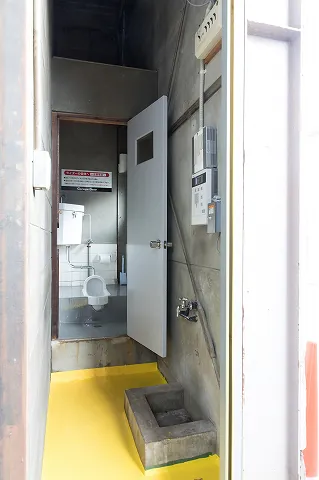 ガレージゲート東大阪バイクガレージ