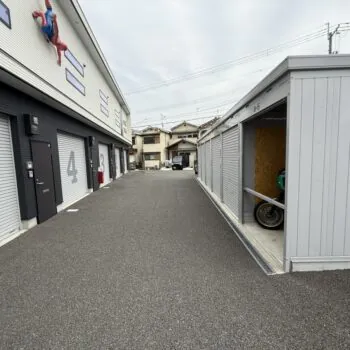 ガレージゲート枚方出口バイクガレージ