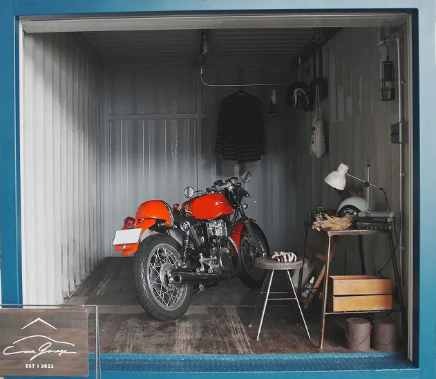 豊洲ベース　バイクコンテナ（吉田建材　枝川）