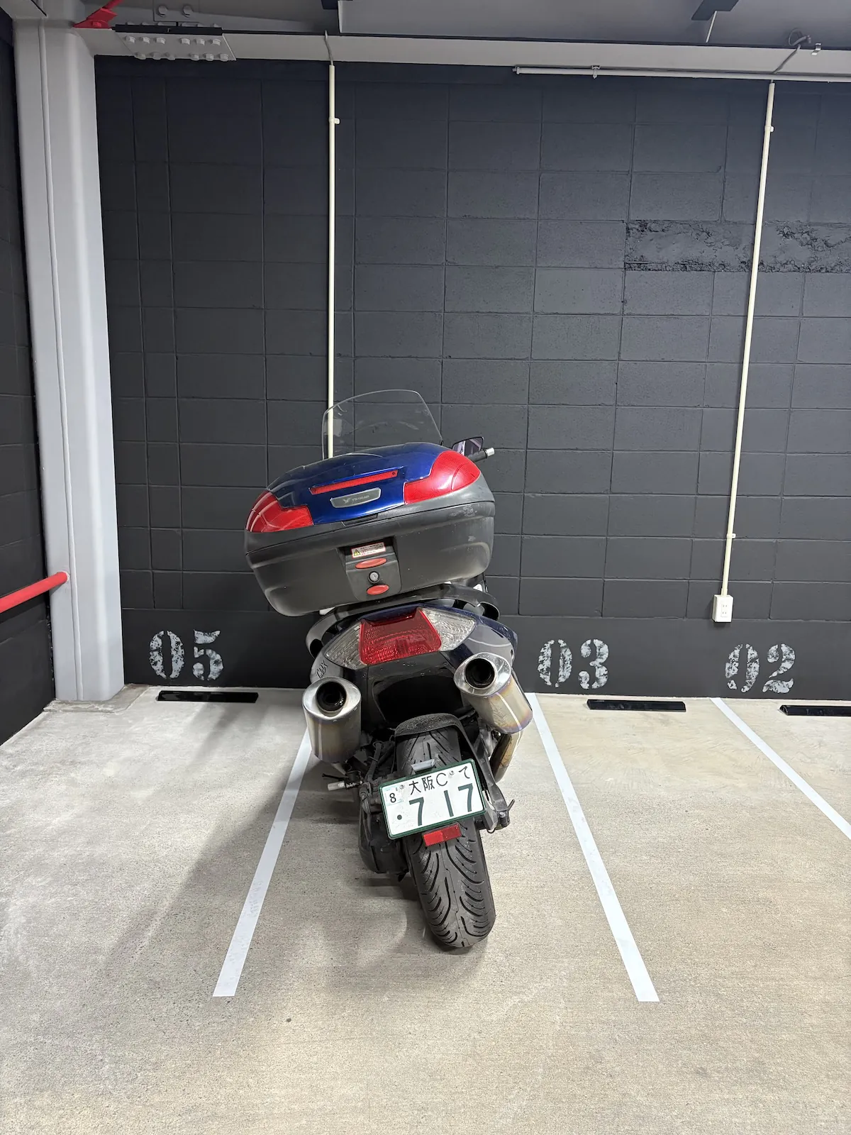 室内バイクガレージ「シェアガレ 大阪都島Base」