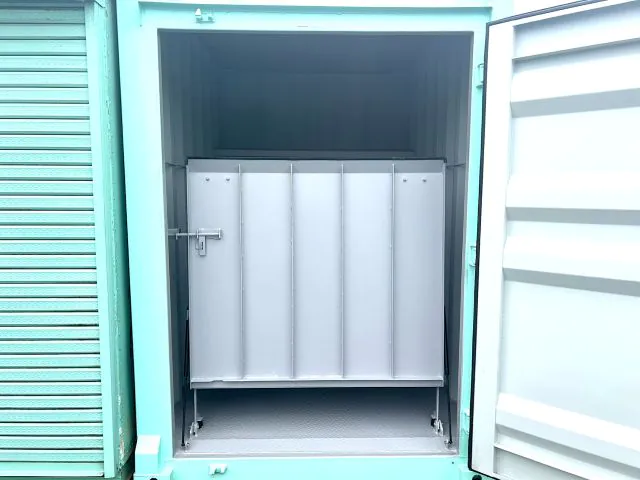 サンリーバイクガレージ　　厚木中荻野