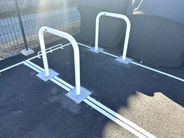 サンリーバイクガレージ　　厚木妻田西