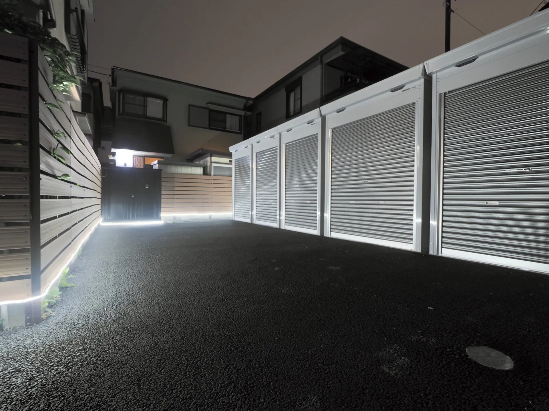 過ごすガレージ　　　　　　KRD Moto Garage青梅