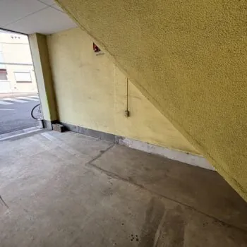 松島四丁目バイク駐輪場