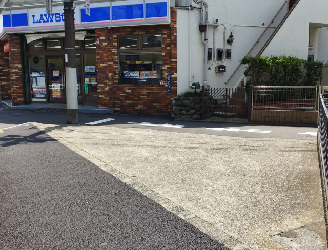 墨田区立花４丁目バイク駐車場