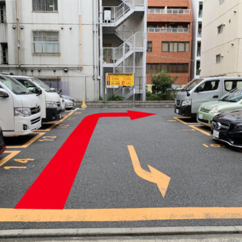 トミーバイクパーキング新富