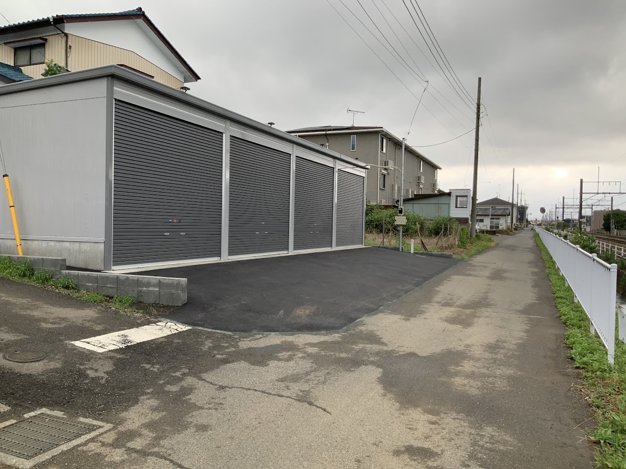 コスパガレージ深谷萱場（電源・照明・共用水栓付＋電気水道代込）