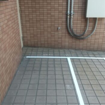 エルエムヒルズ　桃谷　月極バイク置場