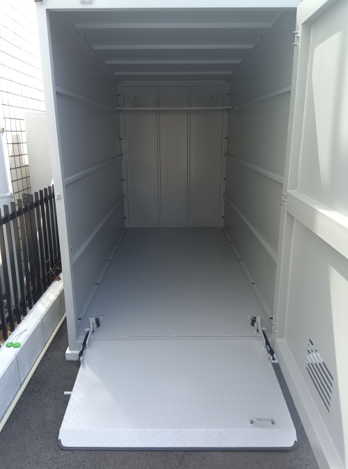 B-GARAGE4　鶴ヶ島駅前