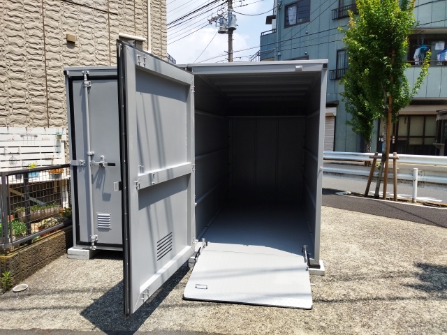 越谷市・せんげん台バイクガレージ