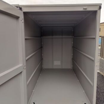 吉祥寺・井の頭公園バイクガレージ