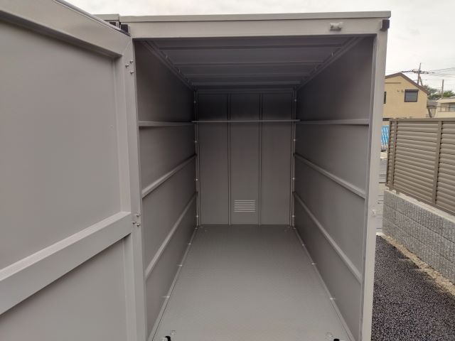 吉祥寺・井の頭公園バイクガレージ