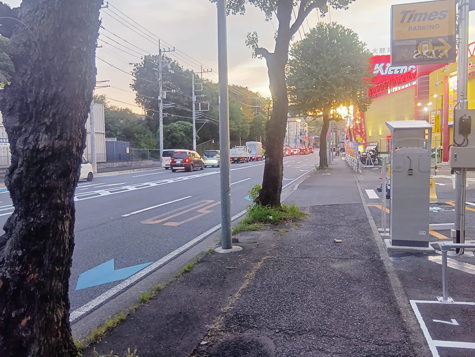 トミーバイクパーキング東名川崎