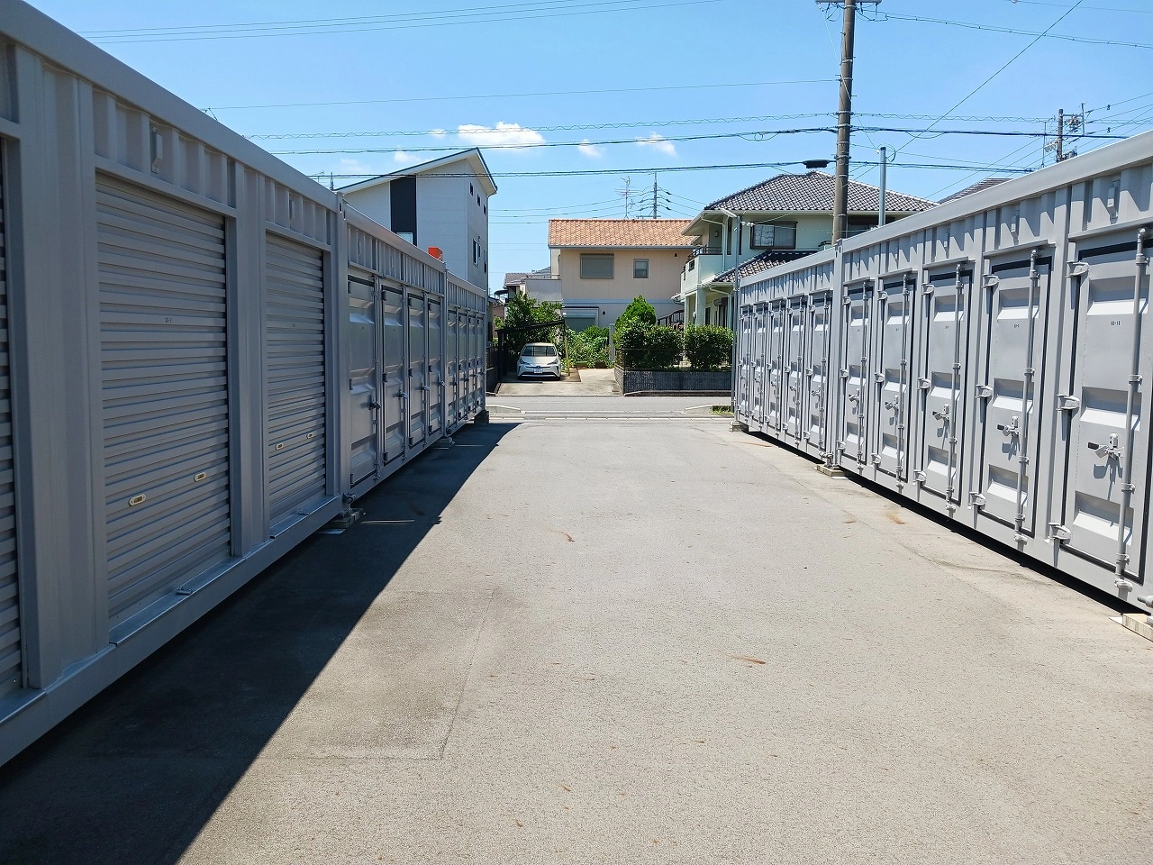 コンテナスクエア向町店