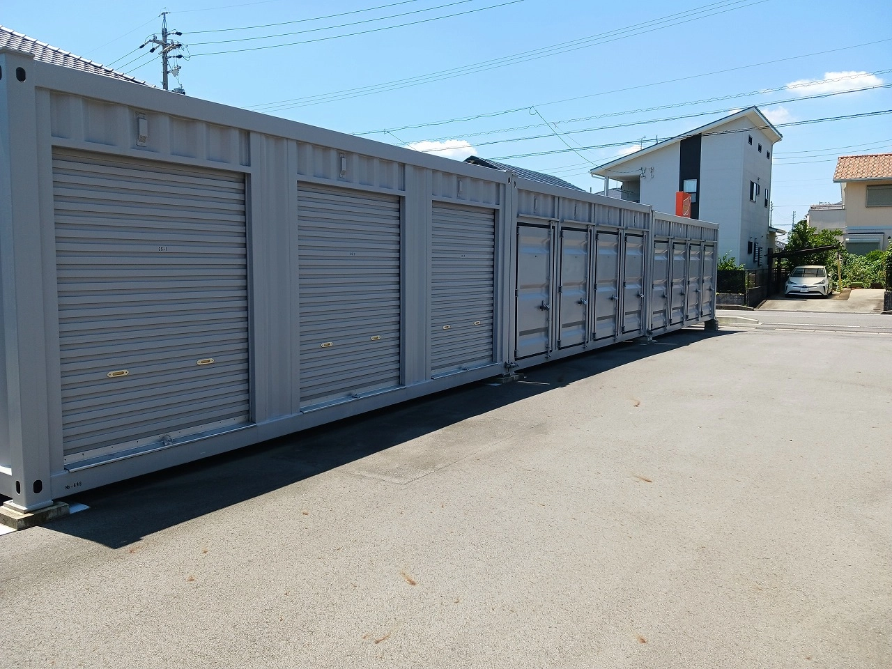 コンテナスクエア向町店