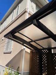 グリューネス二輪駐車場