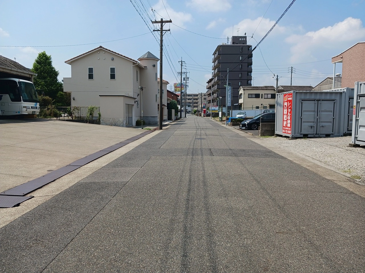 コンテナスクエア名四町店