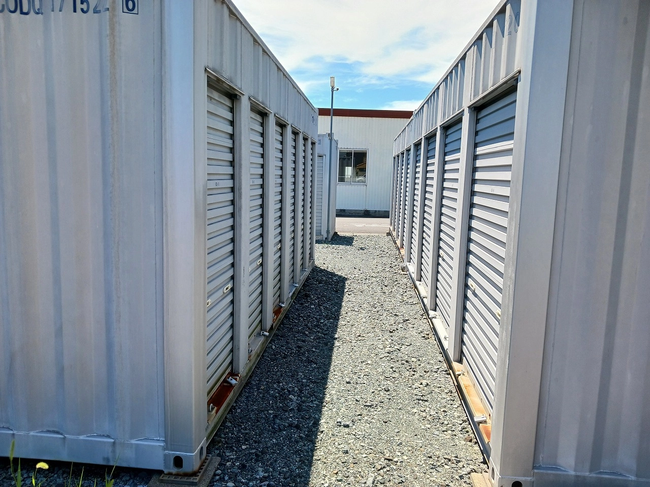 コンテナスクエア学戸店