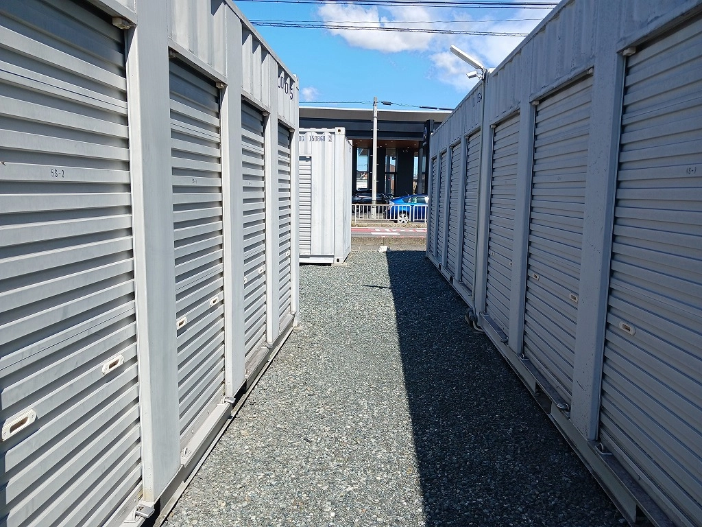 コンテナスクエア坂牧店