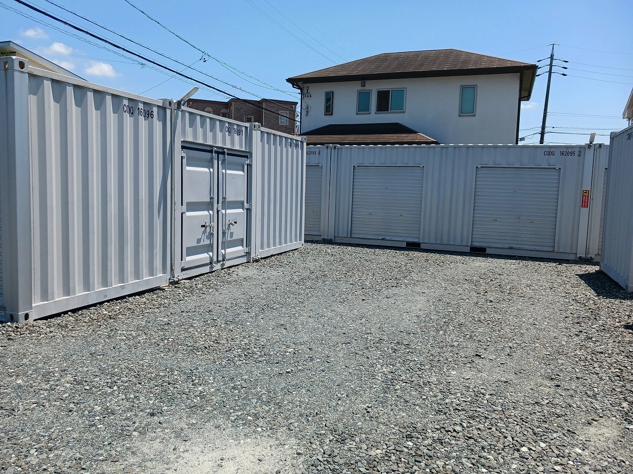 コンテナスクエア新居店