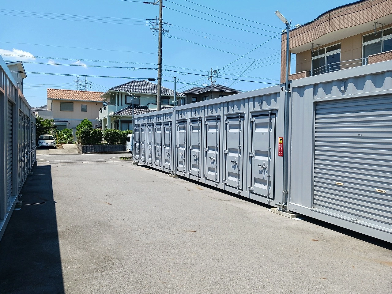 コンテナスクエア向町店