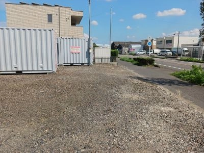 コンテナスクエア空港前店