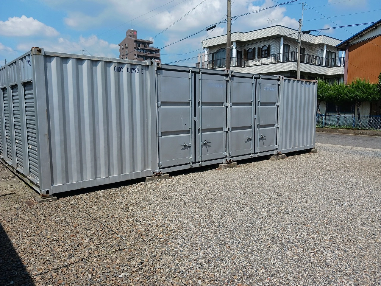 コンテナスクエア東新町店