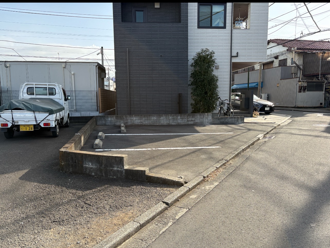 ガレージ＆屋外バイク駐車場