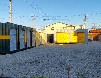 ラッキーボックス八潮伊草店