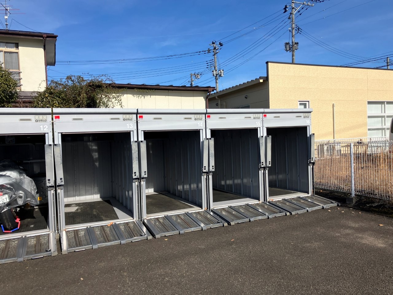 泉ヶ丘２丁目ガレージ倉庫