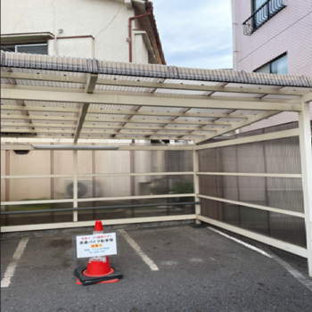 渡邊バイク駐車場（屋根・金具付）