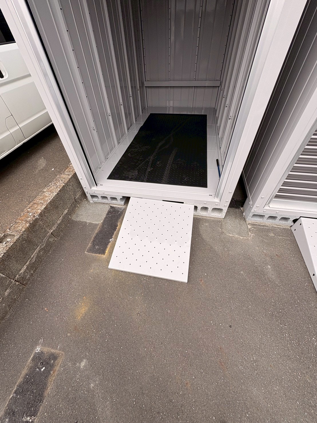 ガレージ＆屋外バイク駐車場