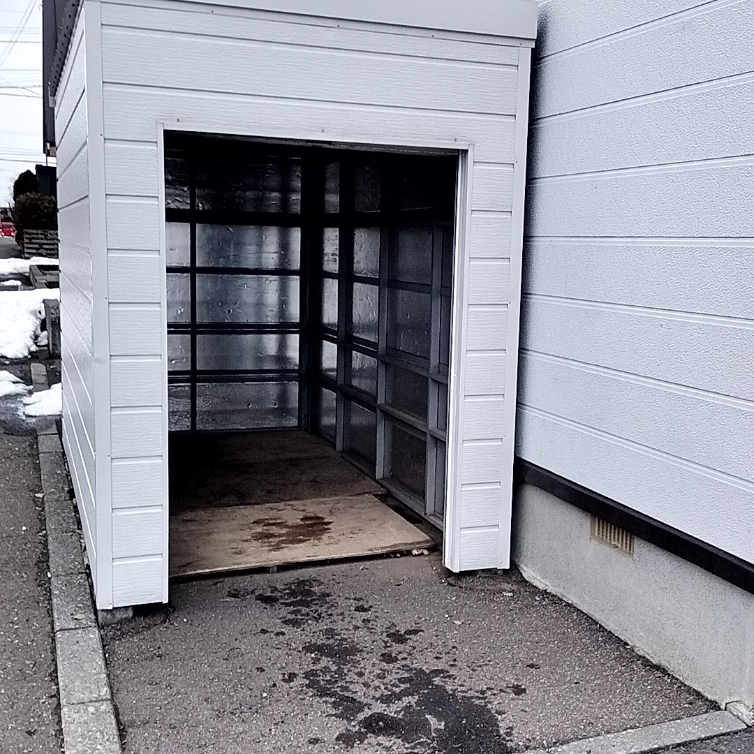 札幌伏古 個別ガレージ 駐車場付き