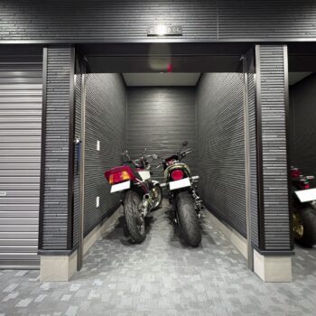 アプリコットバイクガレージ