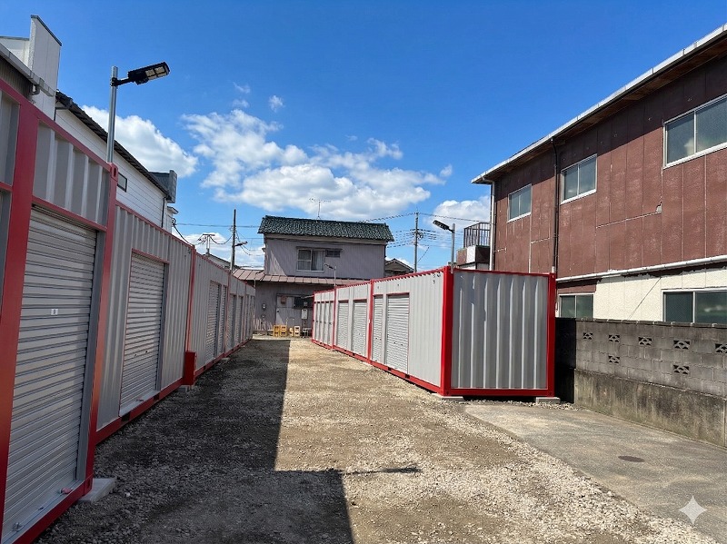 ハローコンテナ三郷天神店