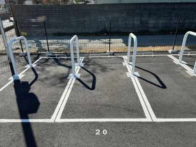 サンリーバイクガレージ厚木妻田西