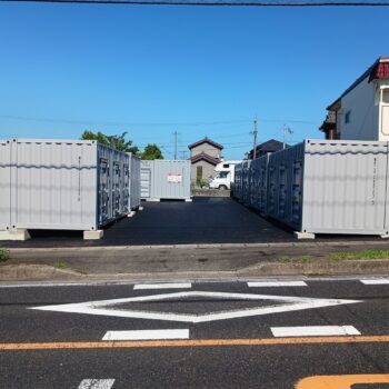 コンテナスクエア半城土店
