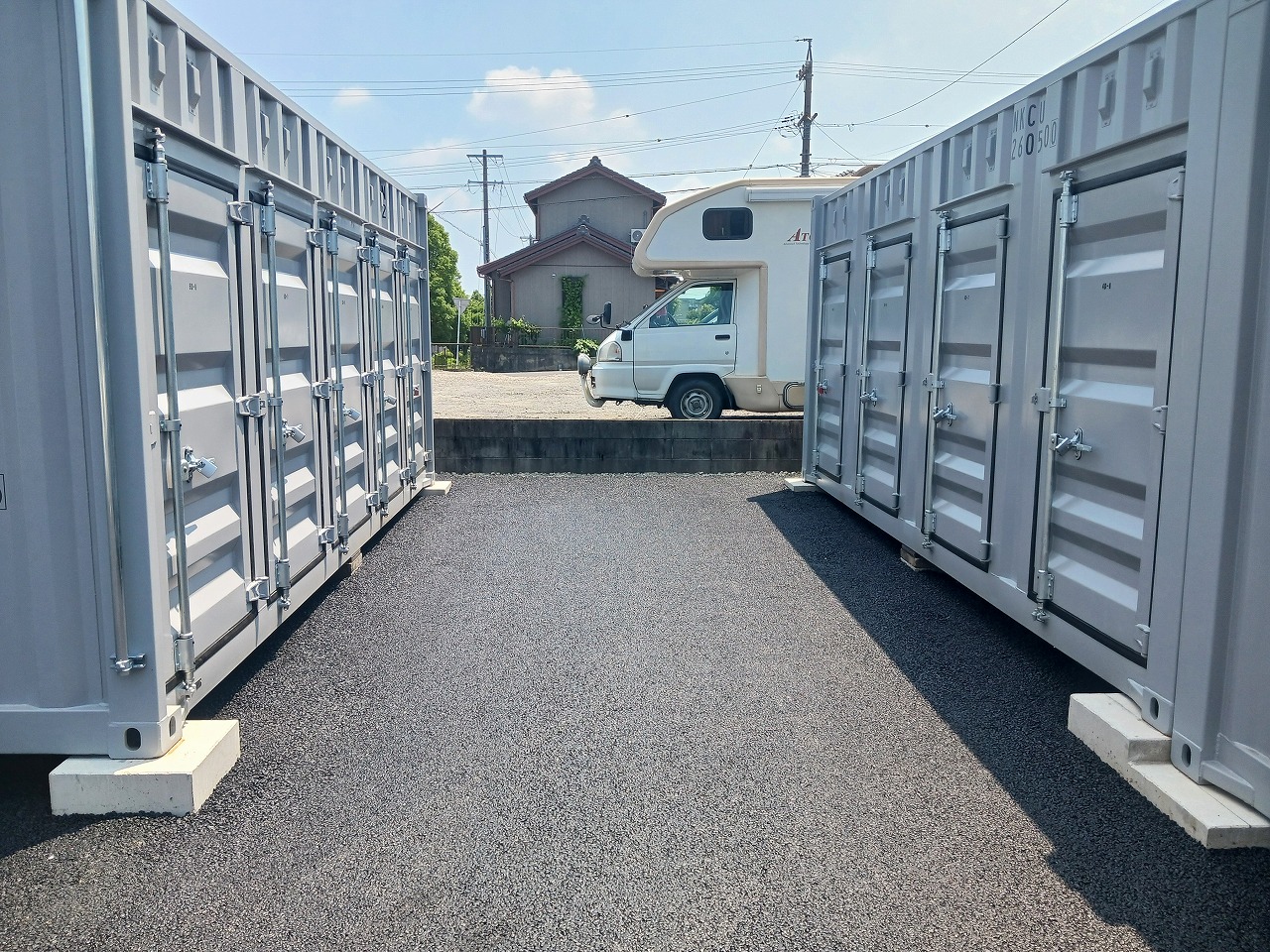 コンテナスクエア半城土店